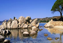 黑白体育官网：詹姆斯谈连续四场三双：很高兴仍然能做出贡献.